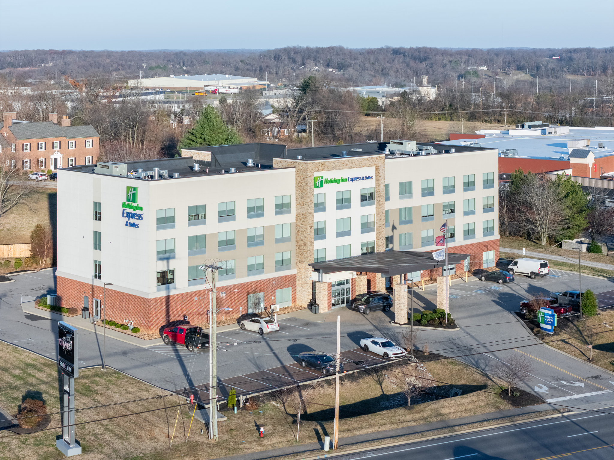 Holiday Inn Express & Suites Nashville North - Springfield by IHG Image