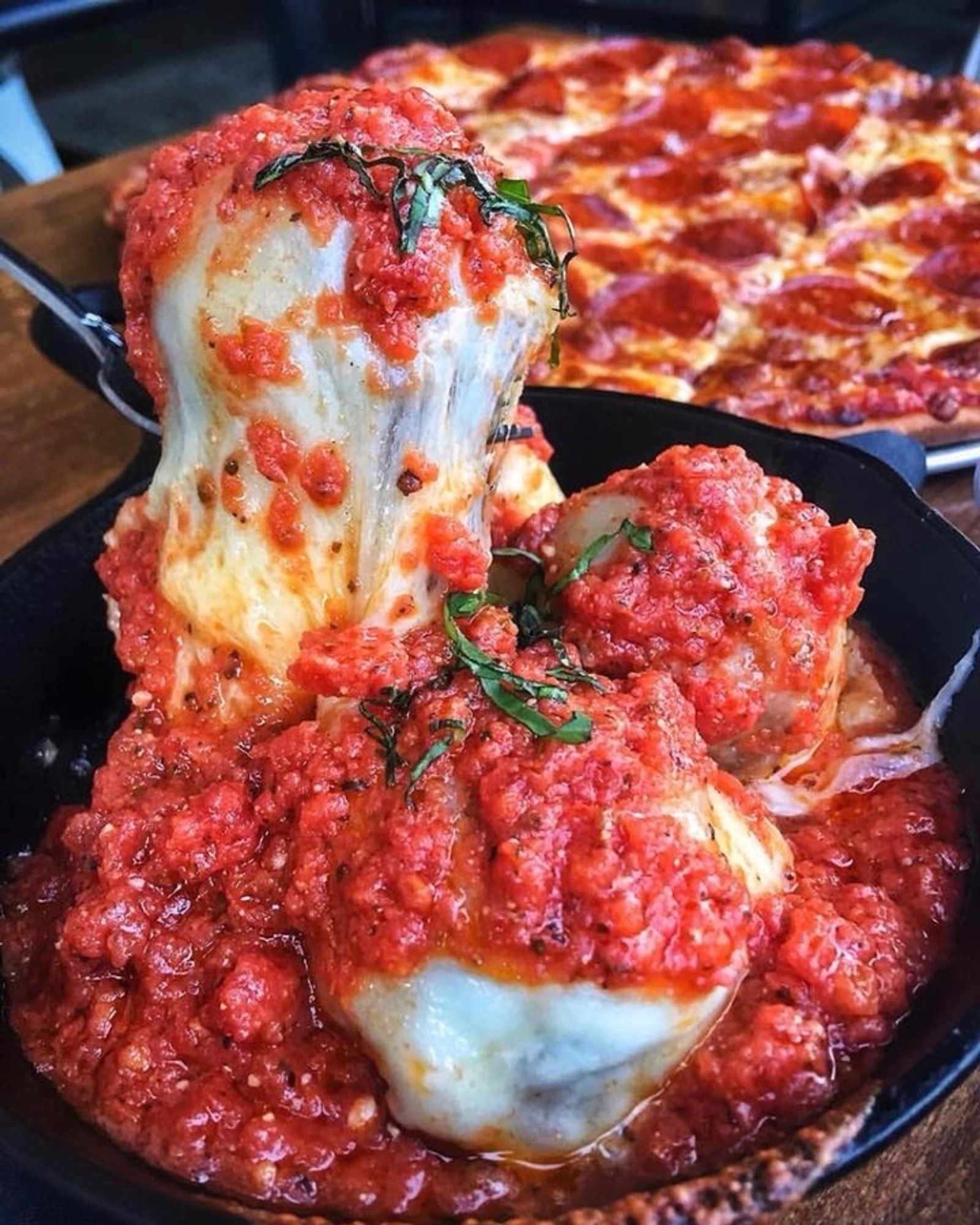 Meatballs & marinara