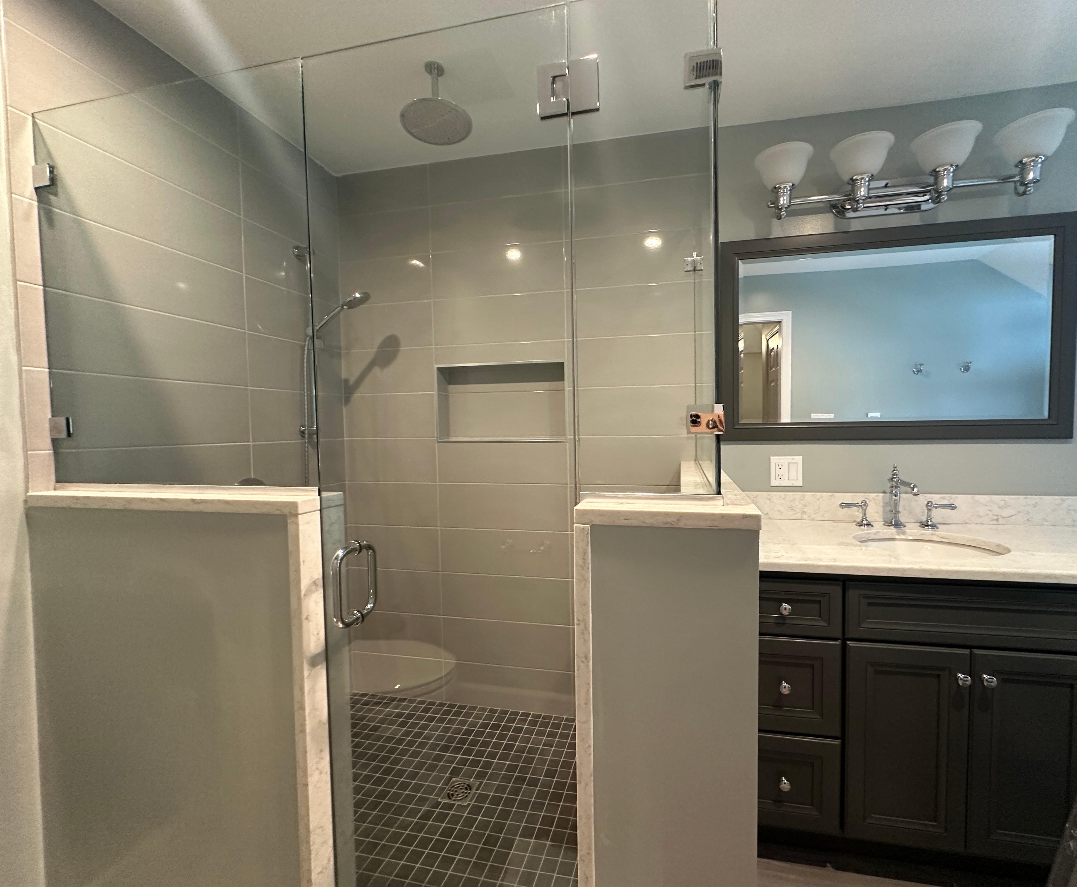 Solimine Contracting Image