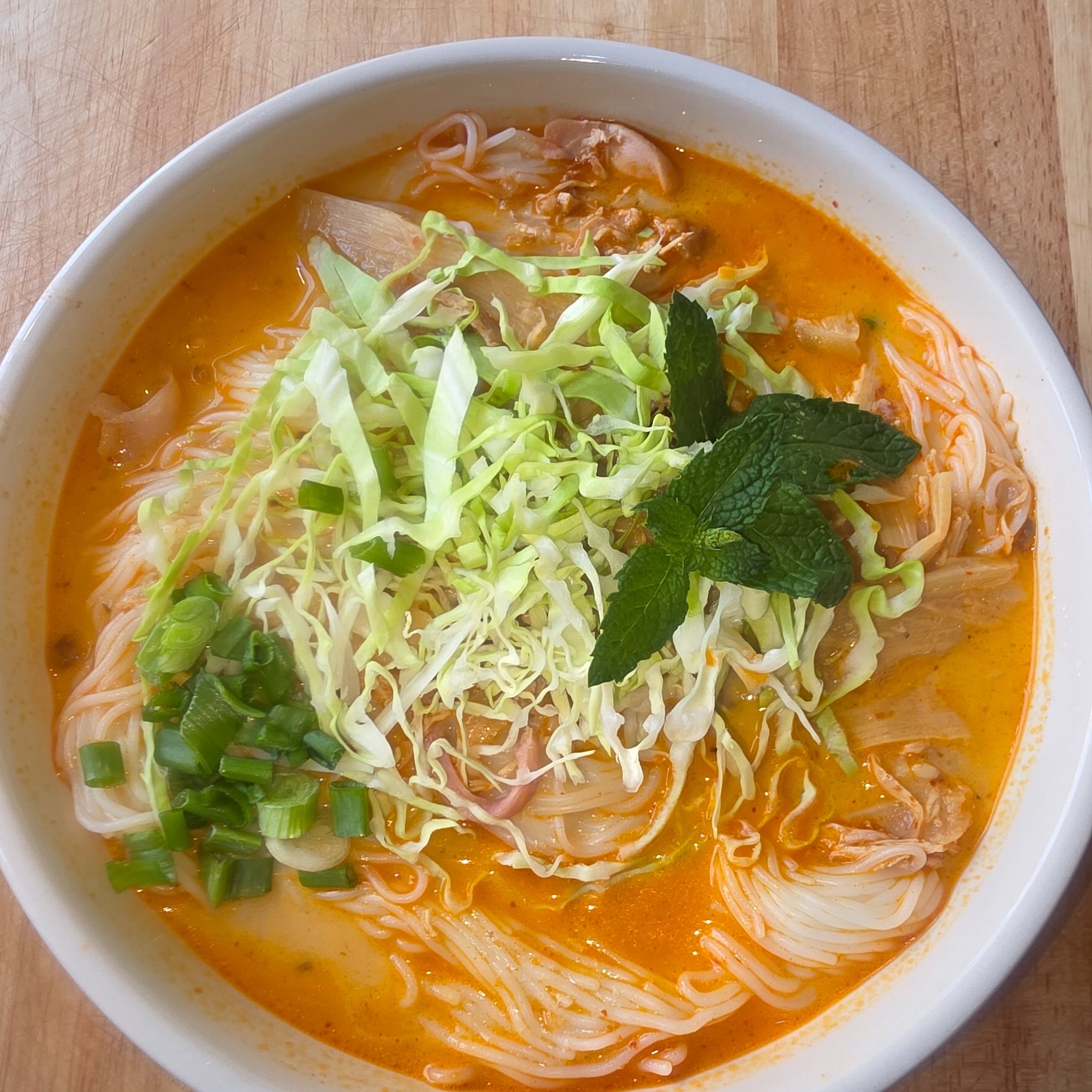 Khao Poon (Curry noodle)