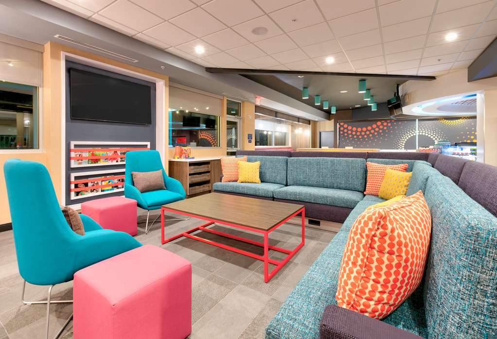 Tru by Hilton Austin NW Arboretum Image