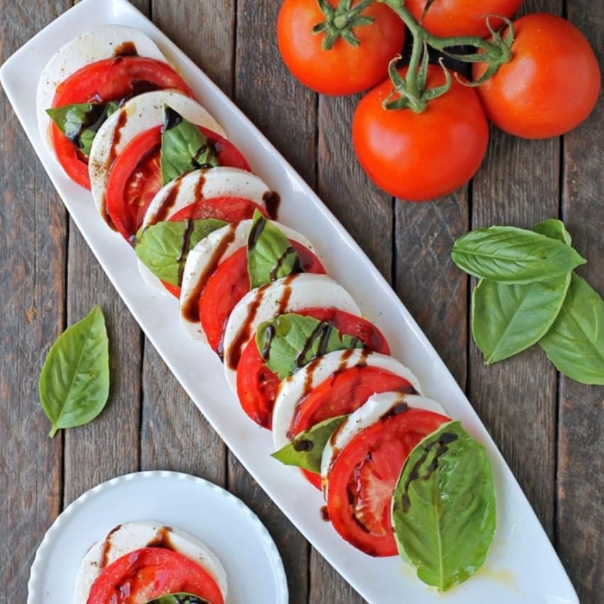 Fresh Mozzarella & Tomato