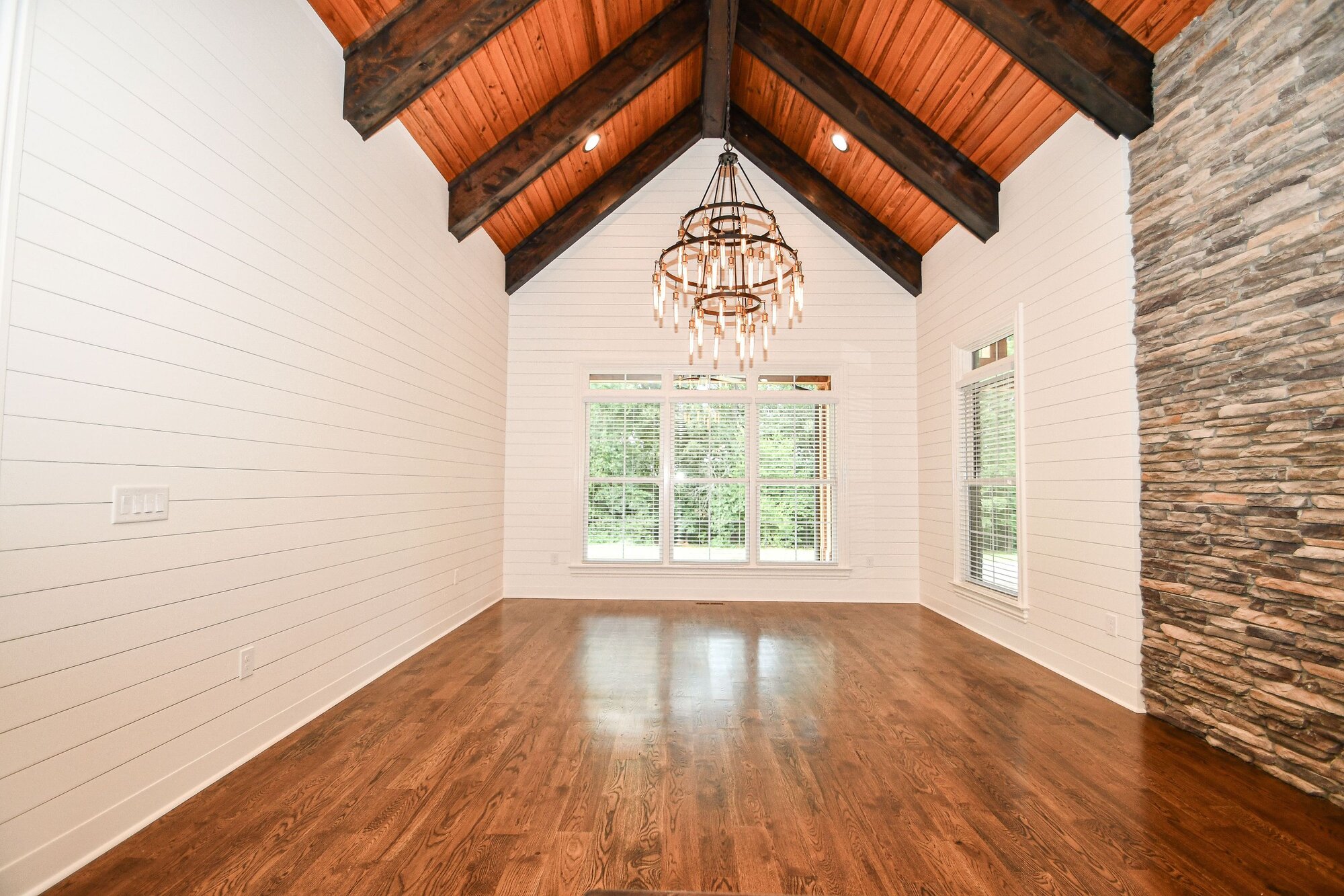 Emerald Pointe Construction, INC Image