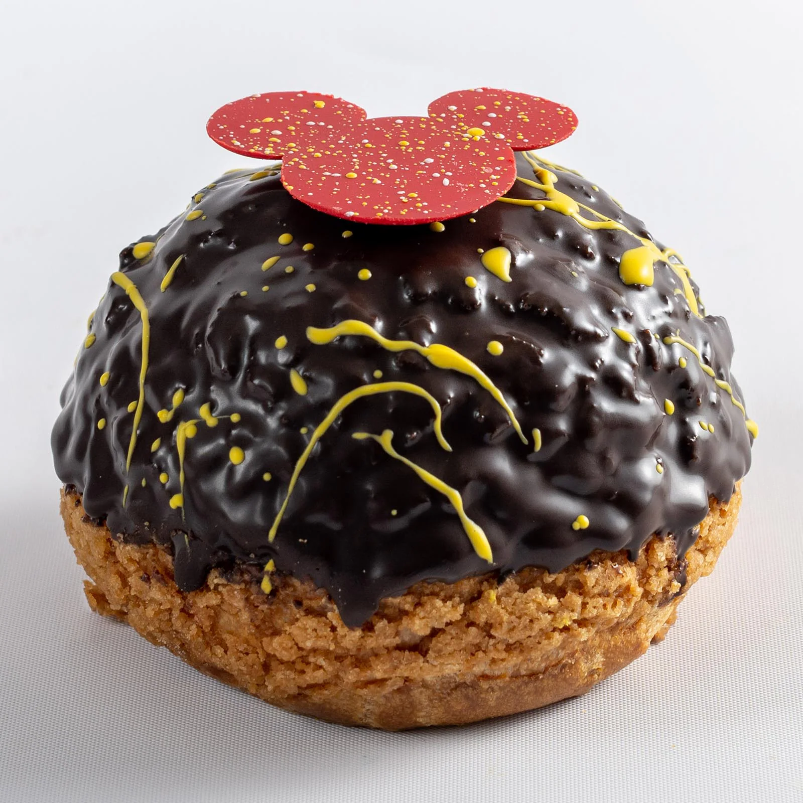 Chocolate-dipped Cream Puff