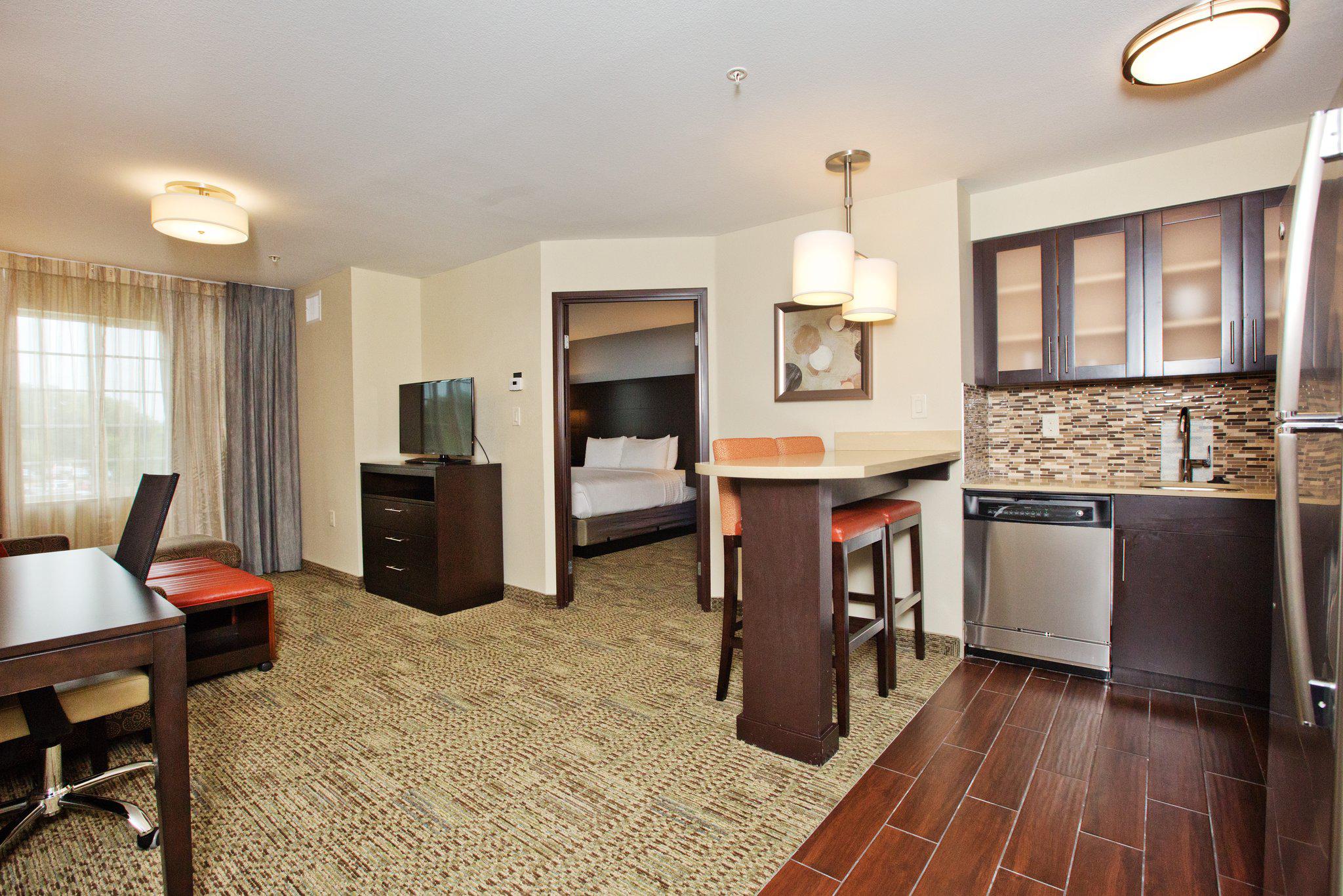 Staybridge Suites Austin South Interstate Hwy 35 Photo