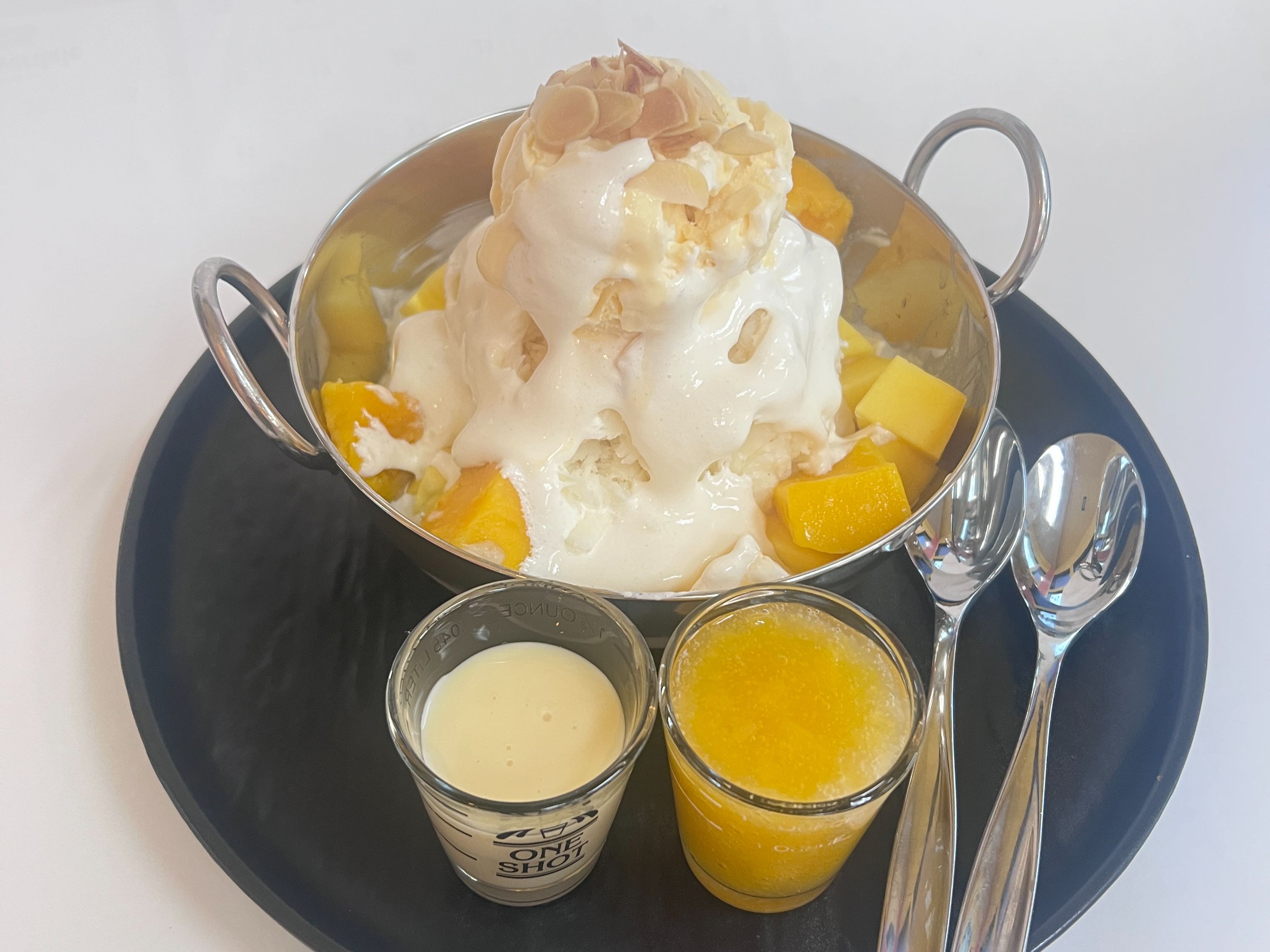 Mango Bingsu
