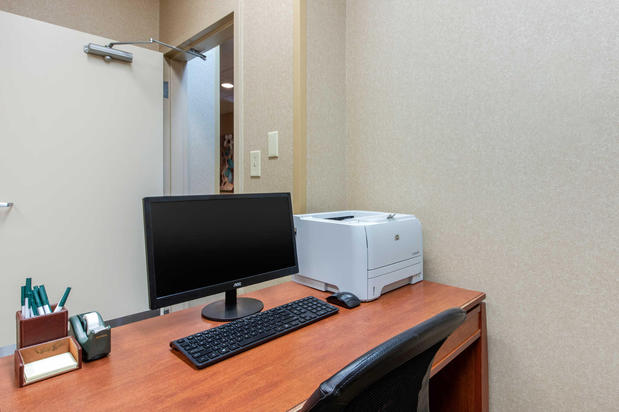 Images Quality Inn & Suites Benton - Draffenville