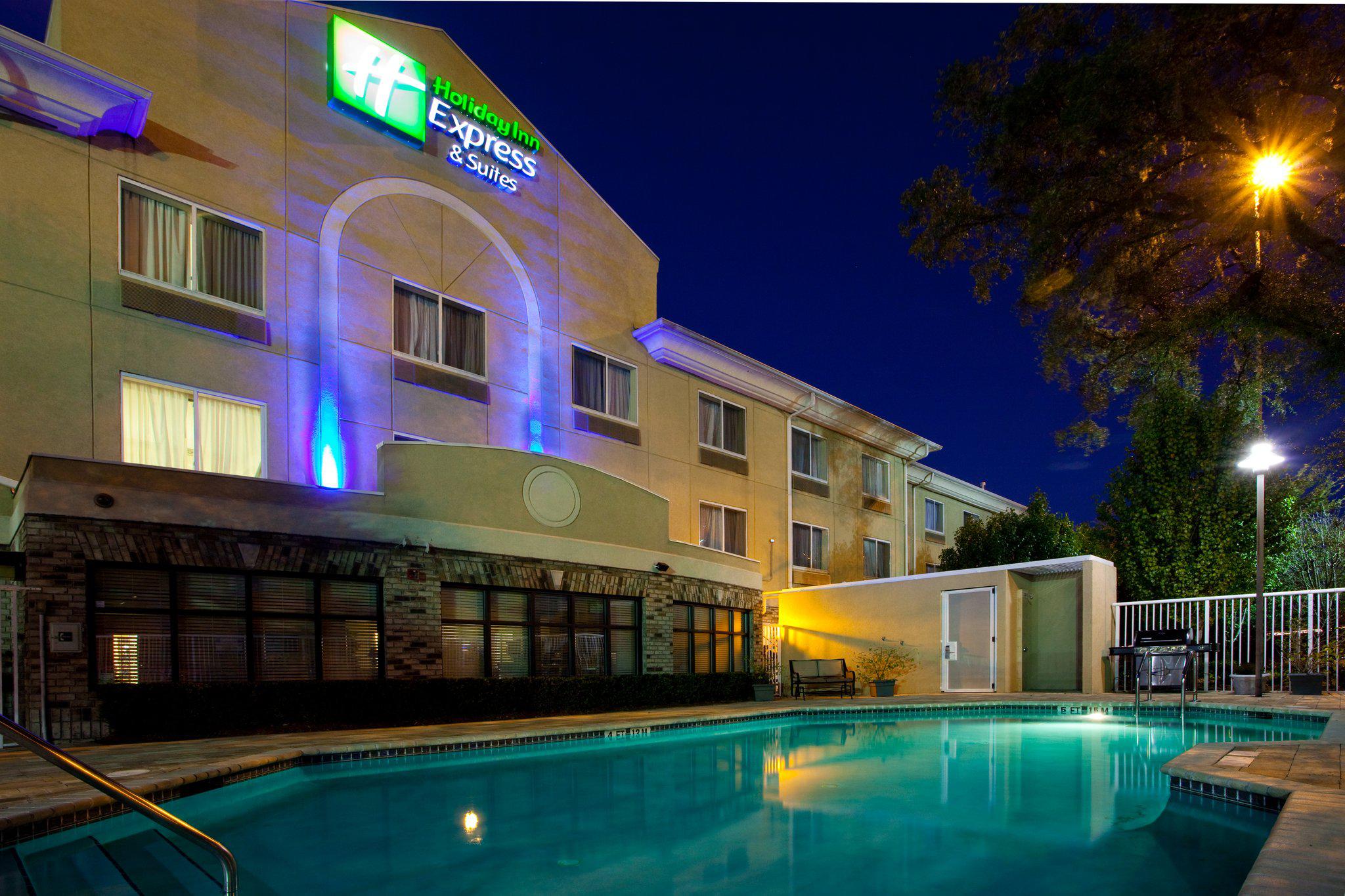 Holiday Inn Express & Suites Jacksonville - Blount Island Photo