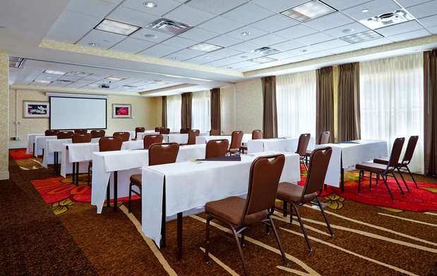 Images Hilton Garden Inn Omaha Downtown/Old Market Area