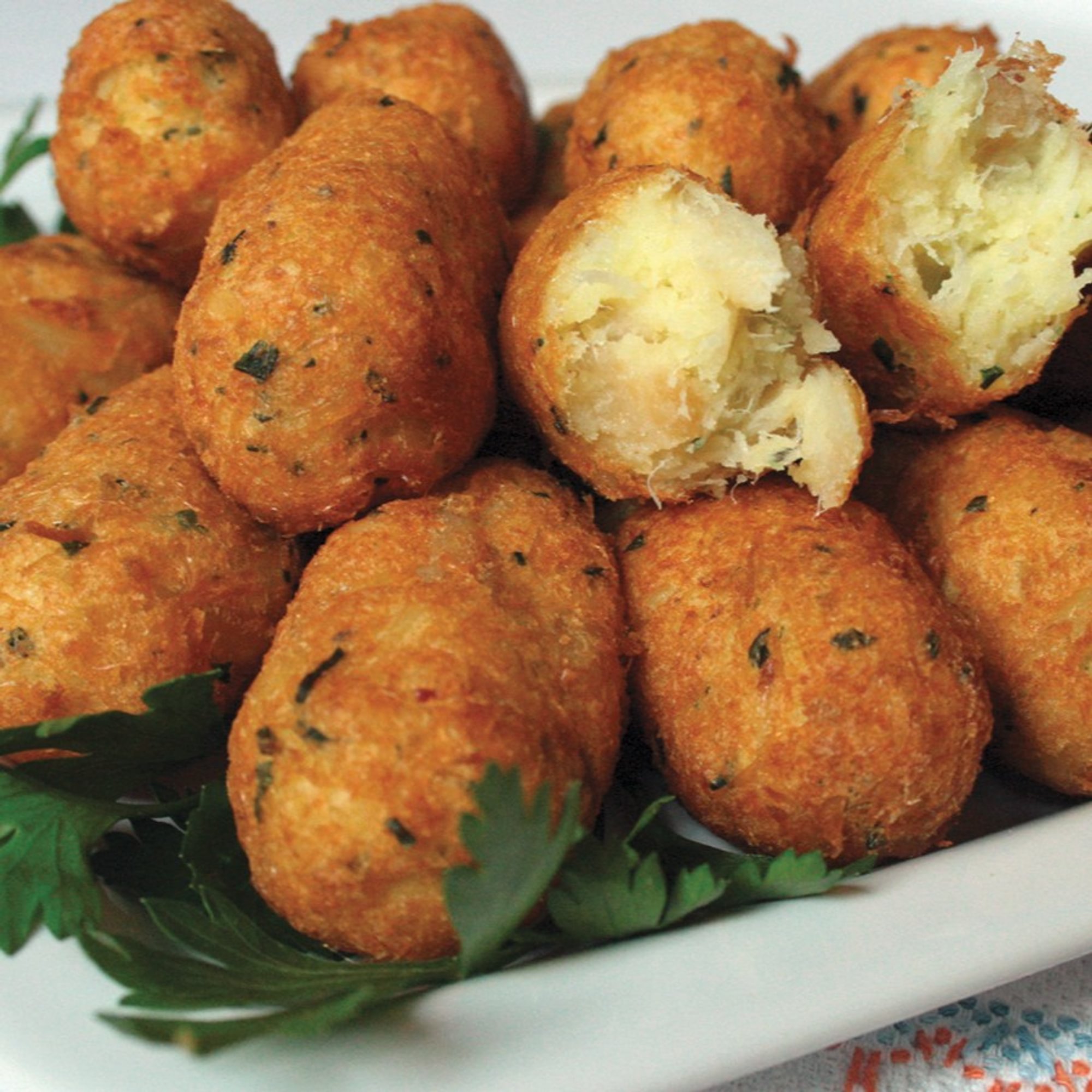 Bolinhos De Bacalhau A Portucale