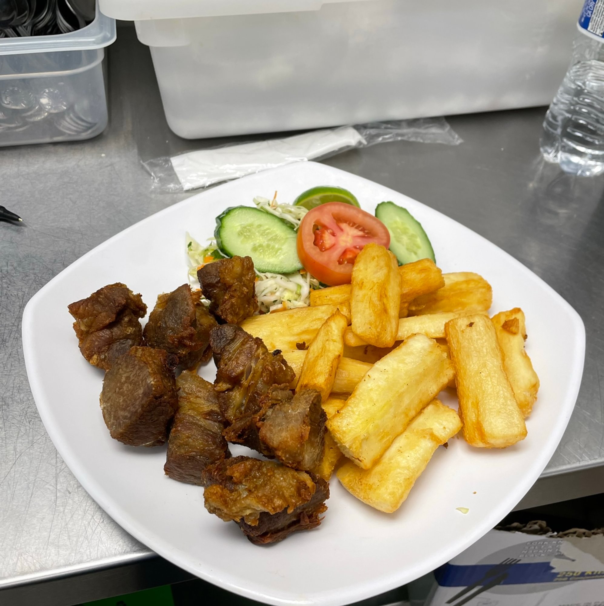 Yuca con Chicharron