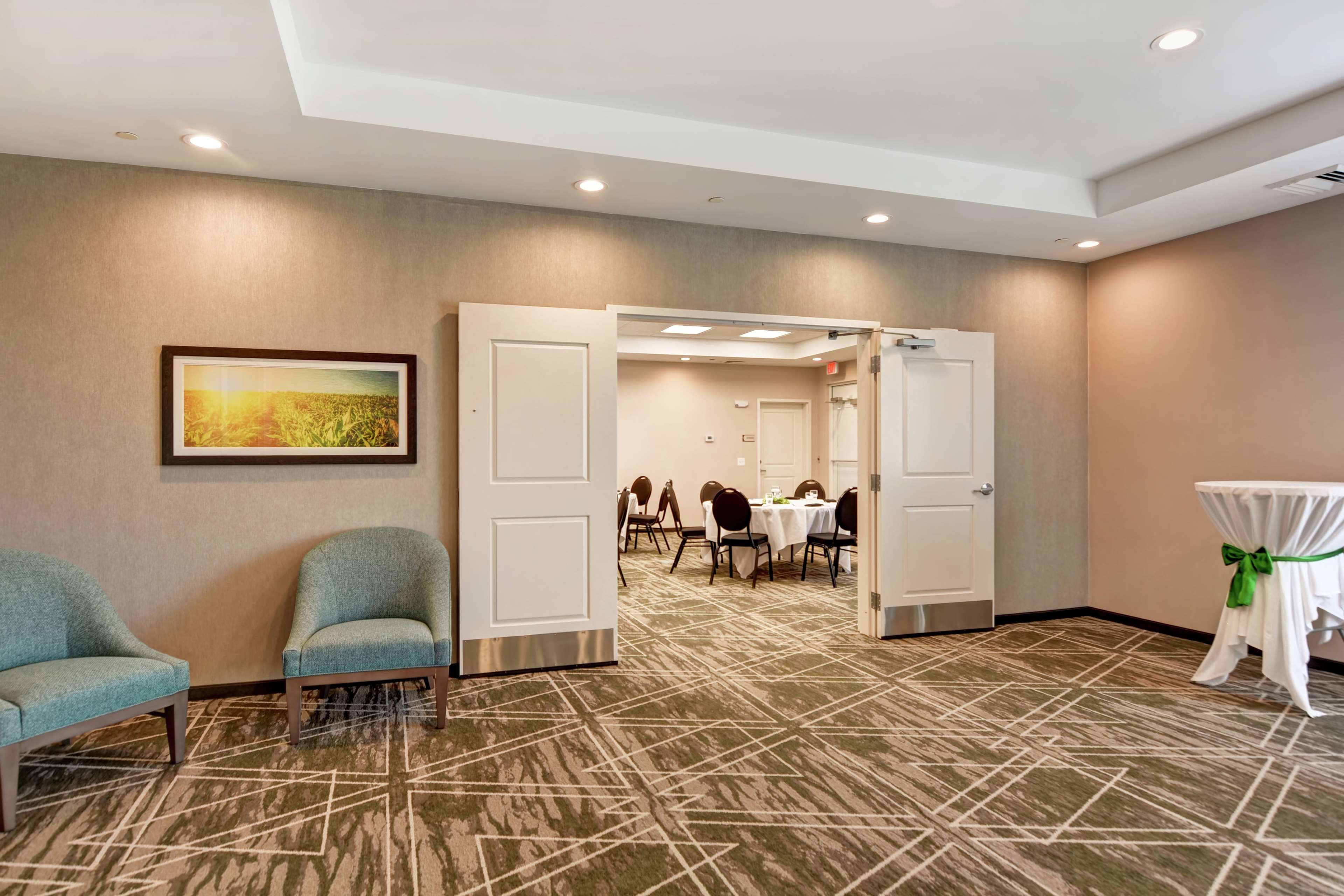 Homewood Suites By Hilton Hadley Amherst Photo