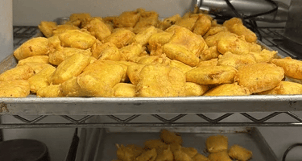 Paneer Pakora, Gobi Pakora, Bread Pakora & Veg Pakora