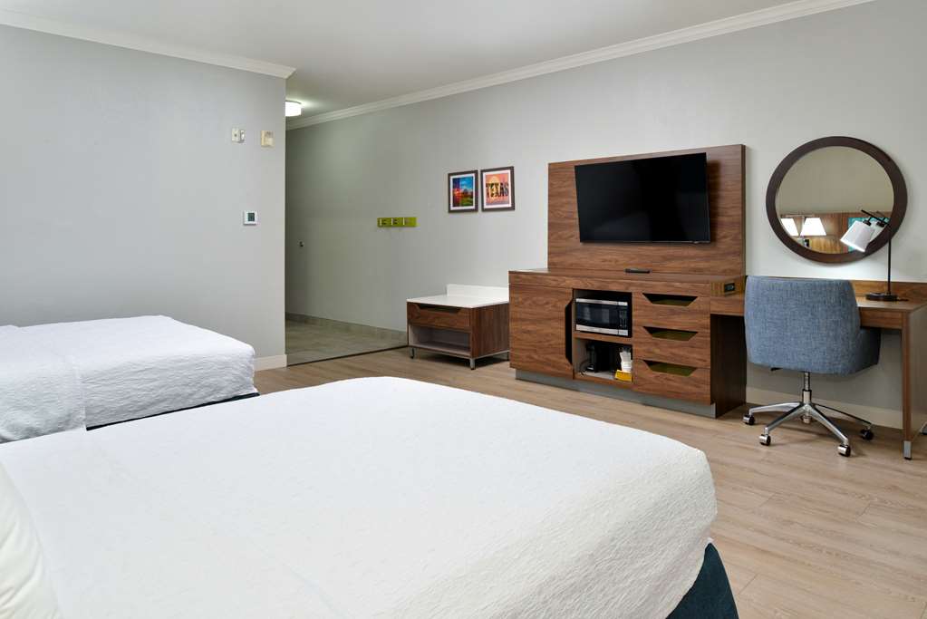 Hampton Inn & Suites Greenville Image