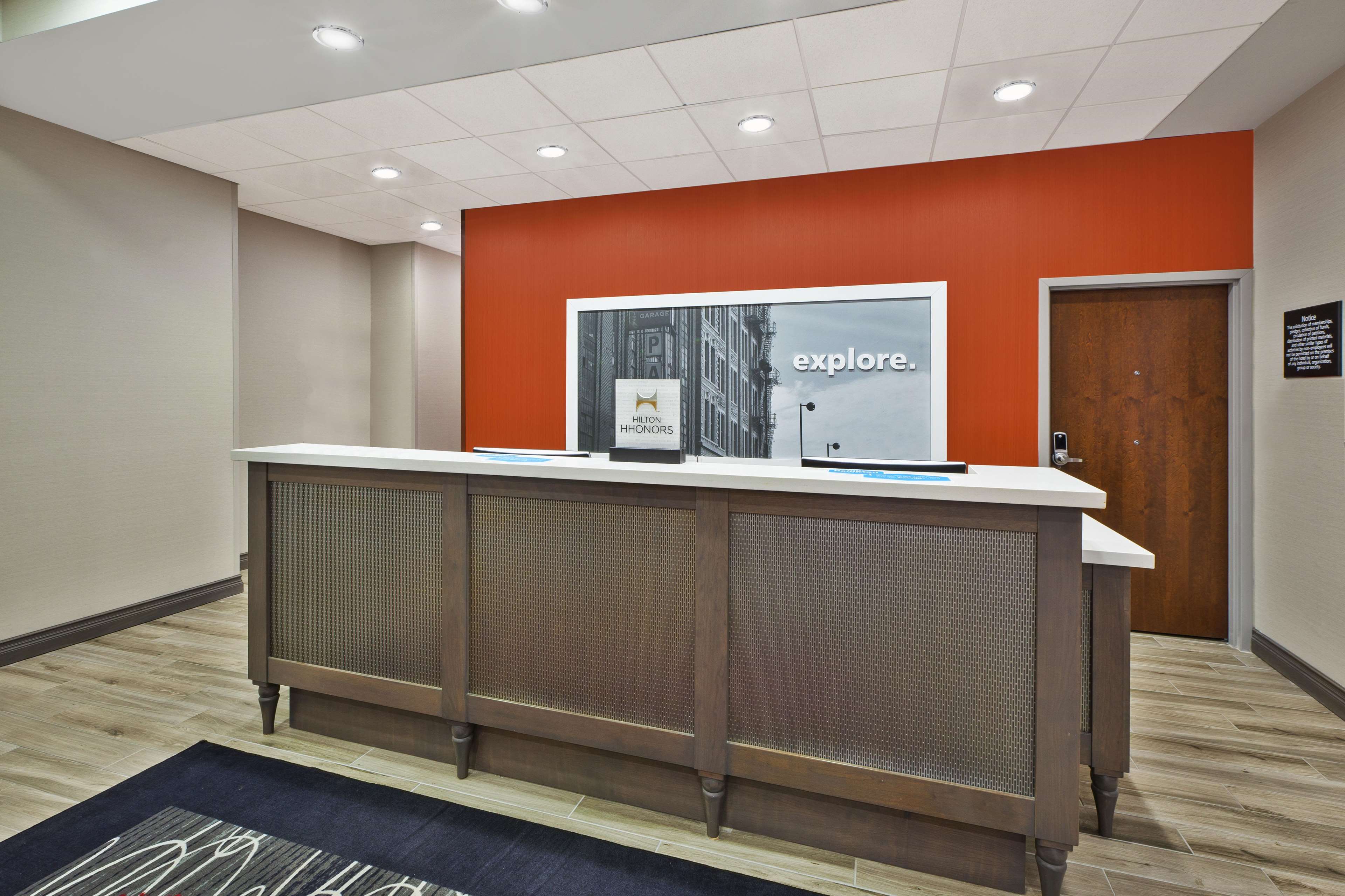 Hampton Inn by Hilton Detroit Dearborn Photo