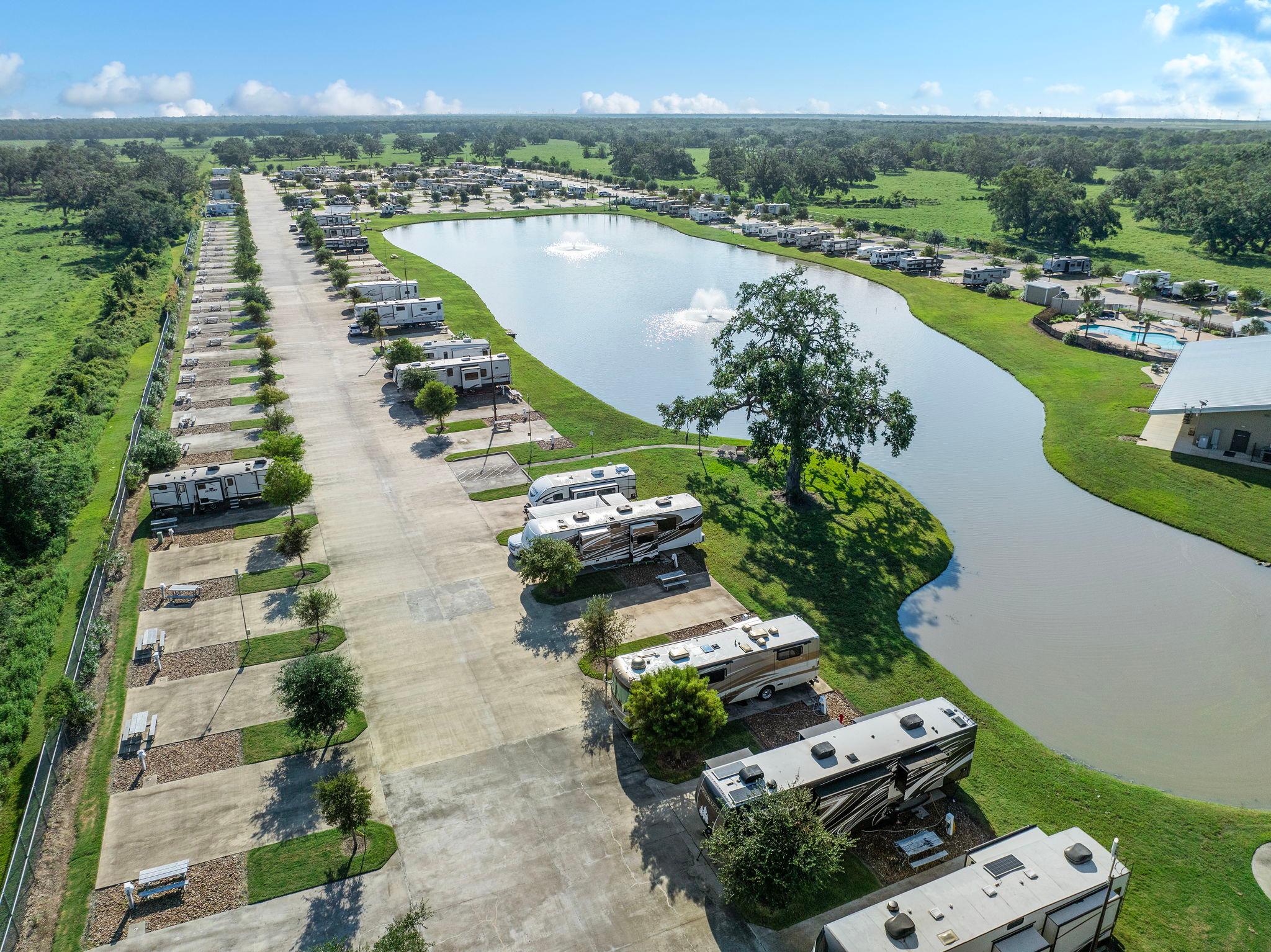 Brazoria Lakes RV Resort by QRV Image