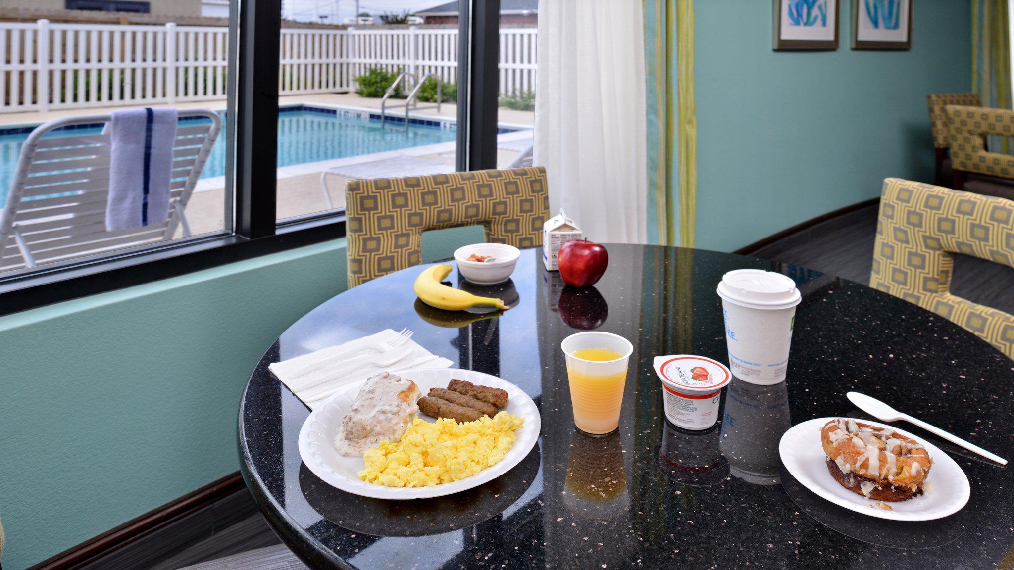 Holiday Inn Express & Suites Ft. Walton Beach - Hurlburt Area Photo