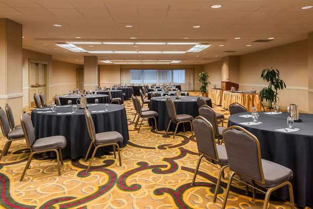 Images Hilton Indianapolis Hotel & Suites