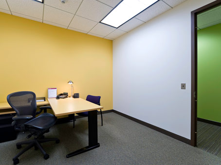 Regus - New York, Melville - Melville Expressway II Photo