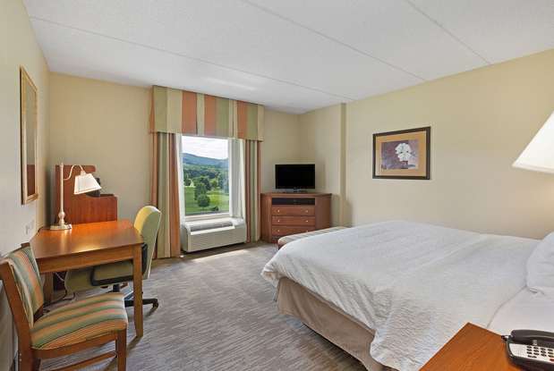 Images Hampton Inn & Suites Blairsville