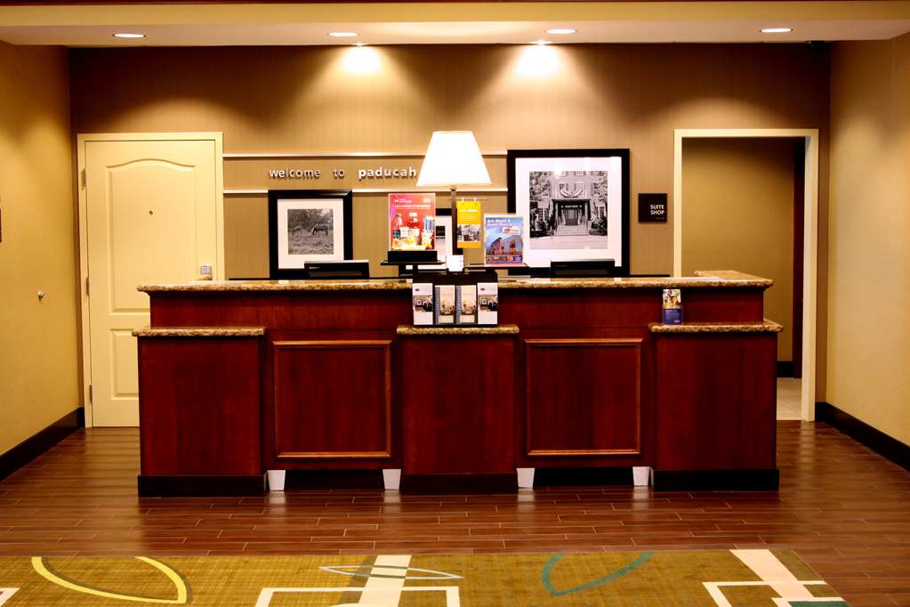 Hampton Inn & Suites Paducah Image