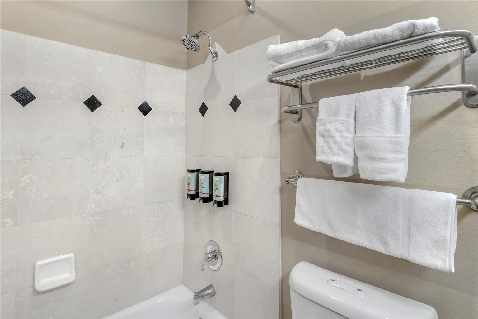 Best Western Plus Brookside Inn Image