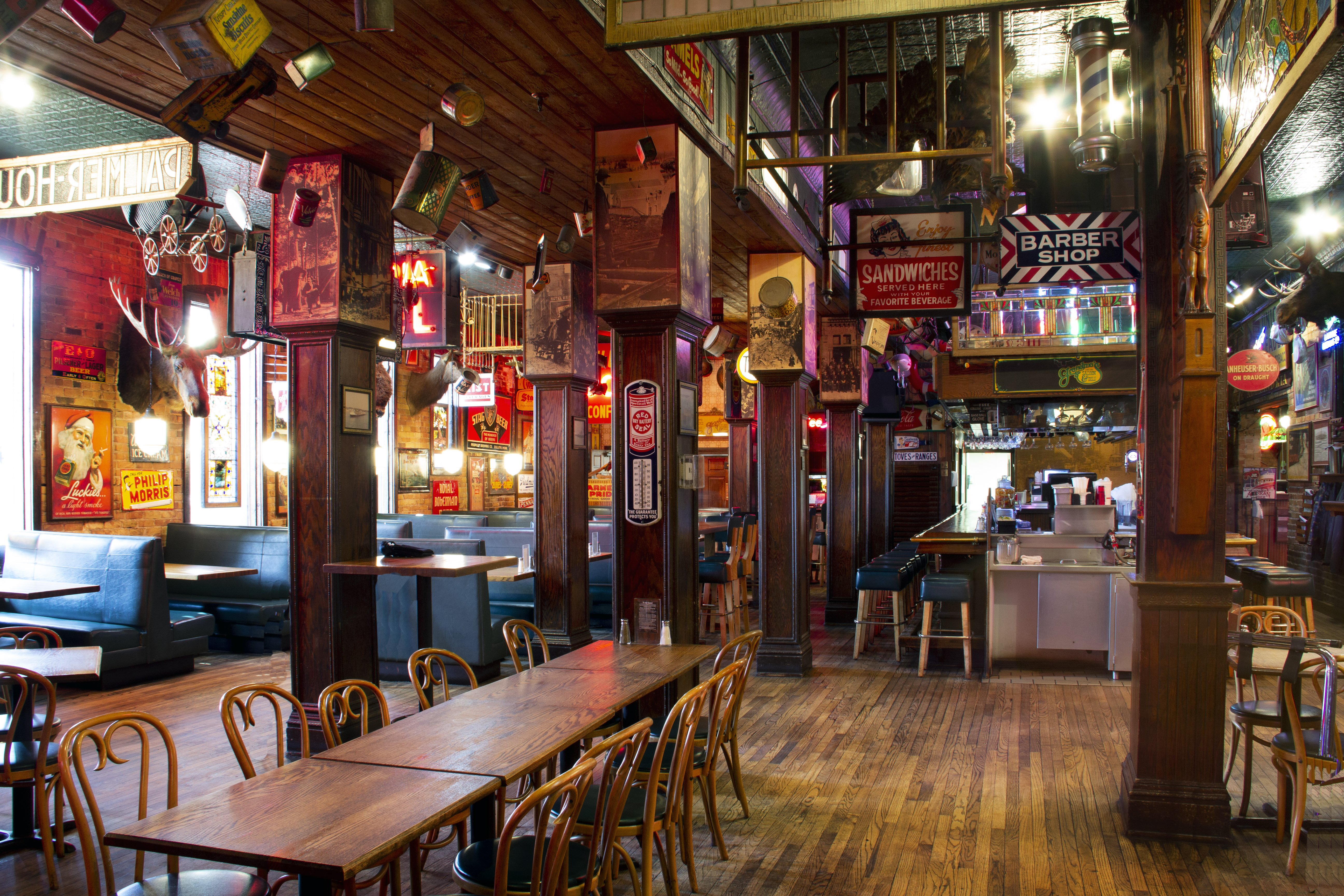 Grandma’s Saloon & Grill – Canal Park Image