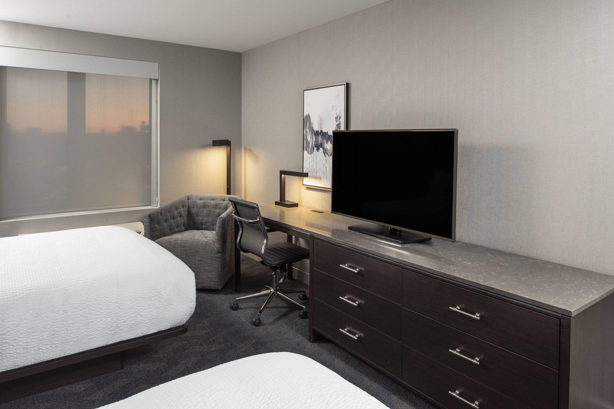 Fairfield Inn & Suites by Marriott Boston Logan Airport/Chelsea Photo