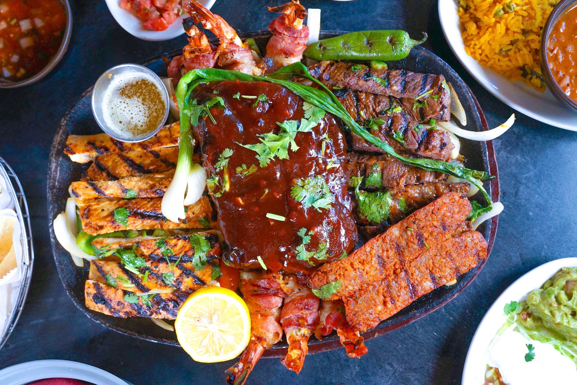 Guapo's Plato Grande