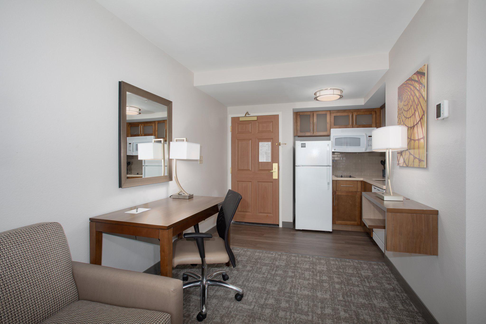 Staybridge Suites Denver International Airport Photo