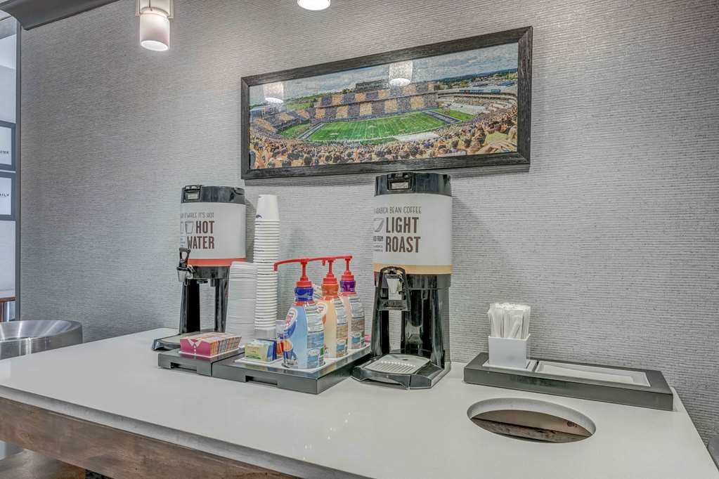 Hampton Inn Morgantown Image