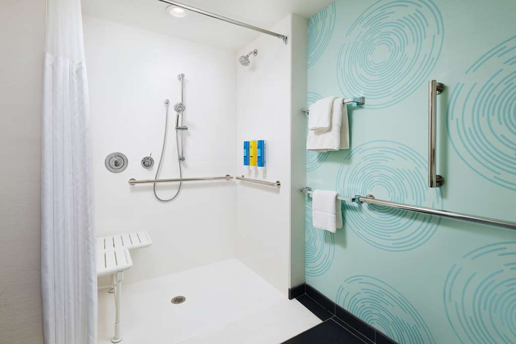 Tru by Hilton Charleston Airport Image