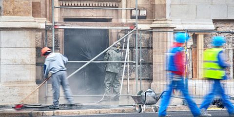 5 Reasons to Use Dry Ice Blasting When Restoring Historic Buildings