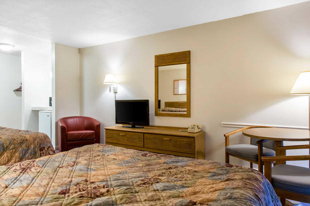 Images Rodeway Inn
