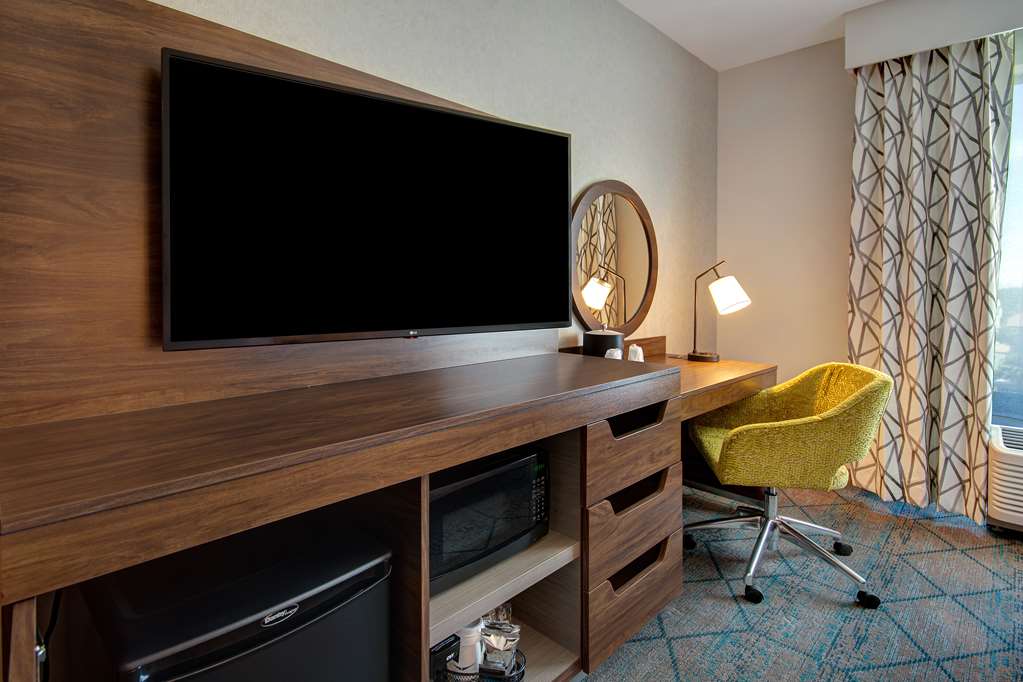 Hampton Inn & Suites Sunnyvale Silicon Valley Image