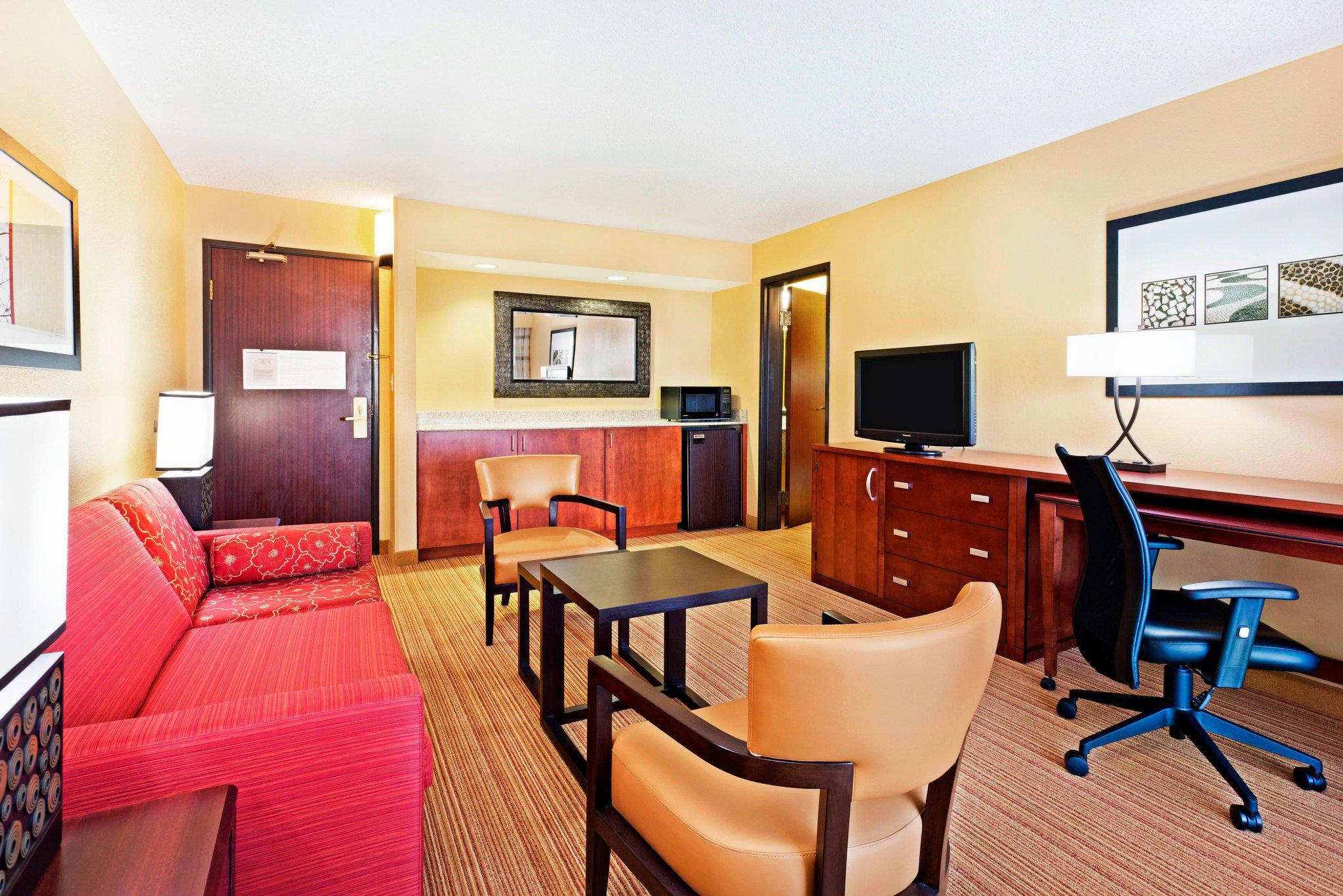 Courtyard by Marriott Austin South Photo