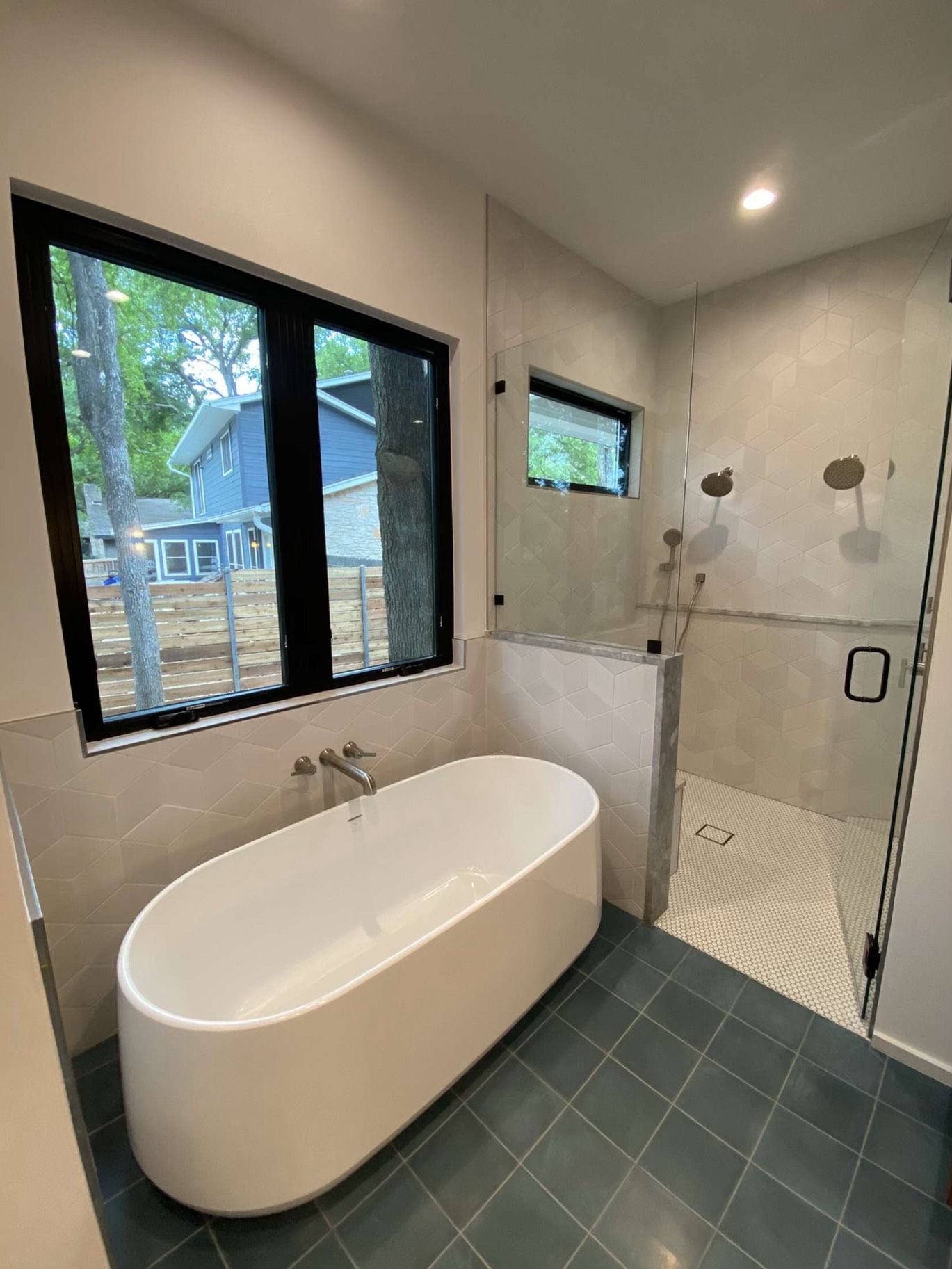 Rave Remodeling and Construction Image