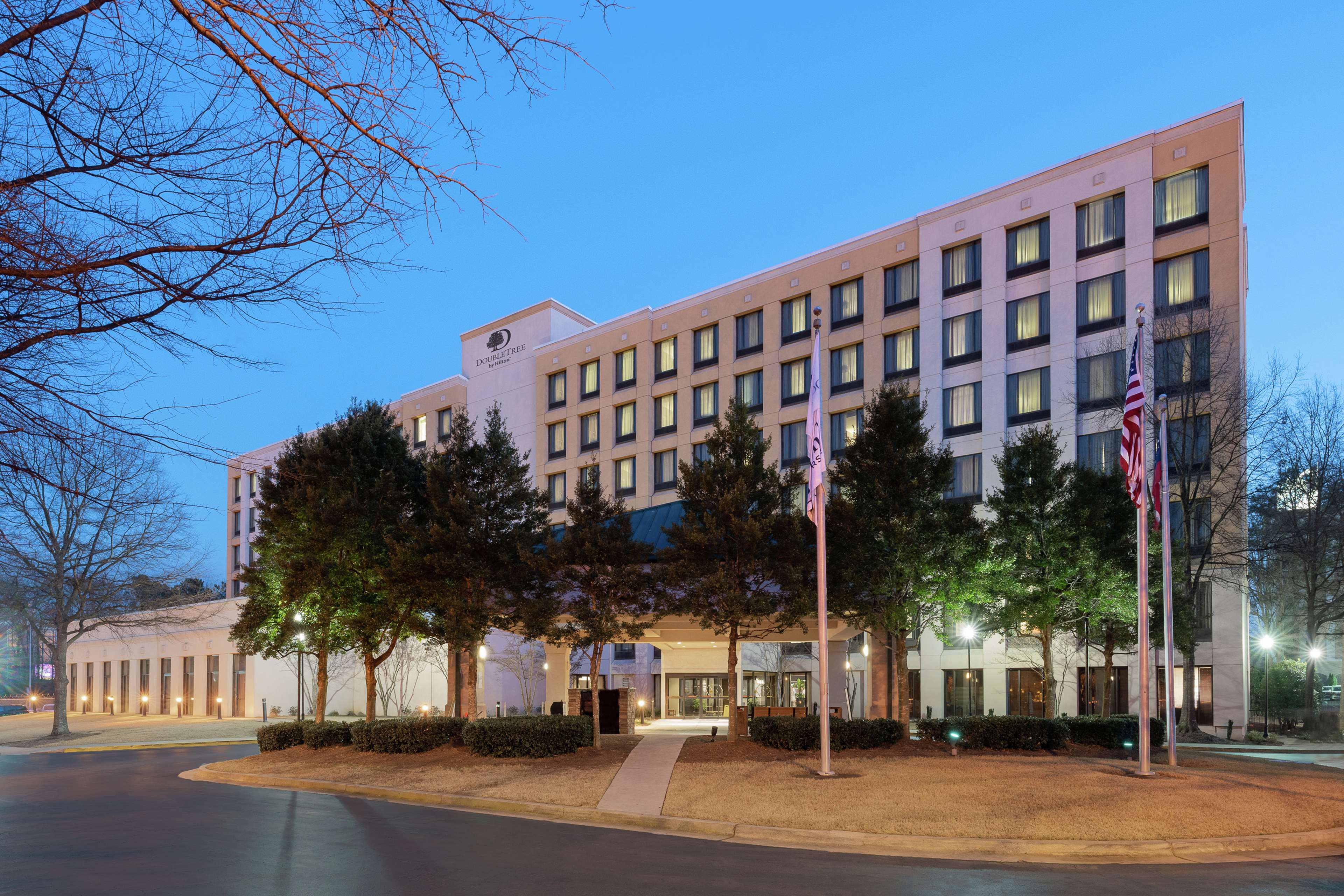 DoubleTree by Hilton Hotel Atlanta Airport Photo