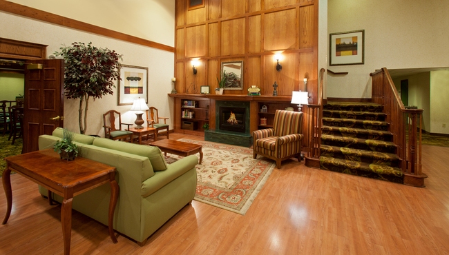 Images Country Inn & Suites by Radisson, Council Bluffs, IA