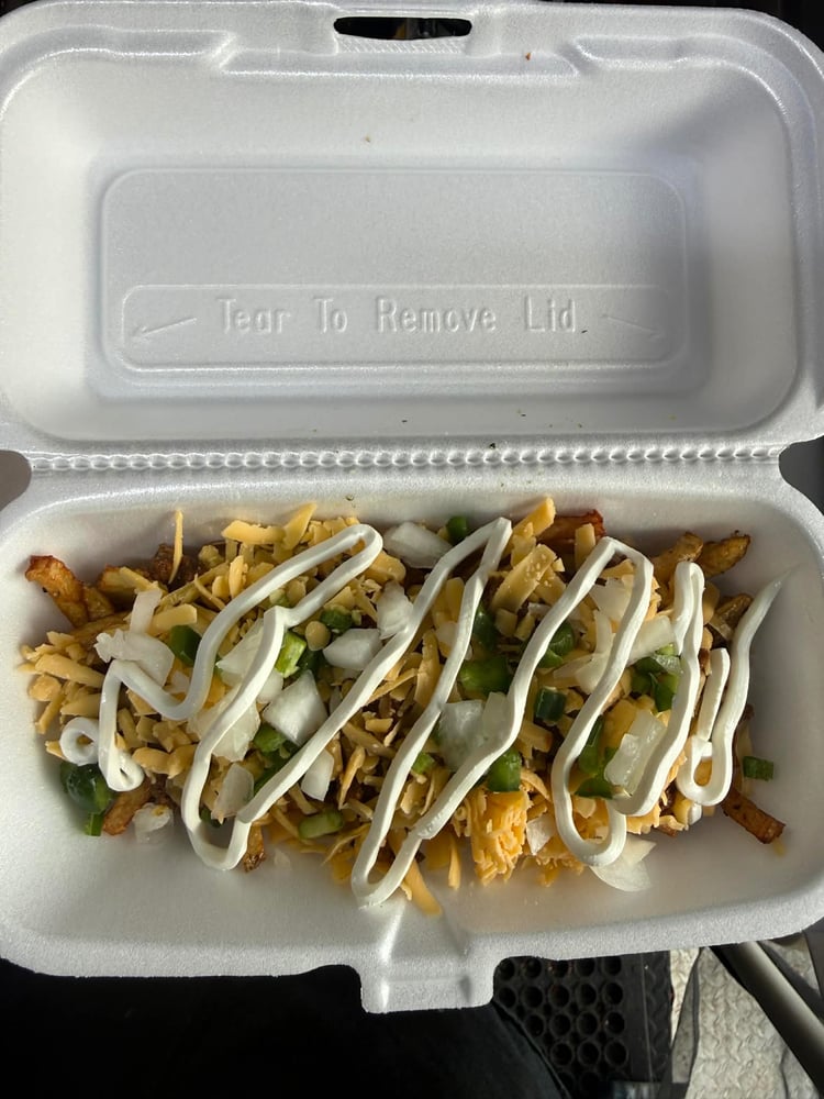 Small Chili Cheese Fry (Pappas locas)