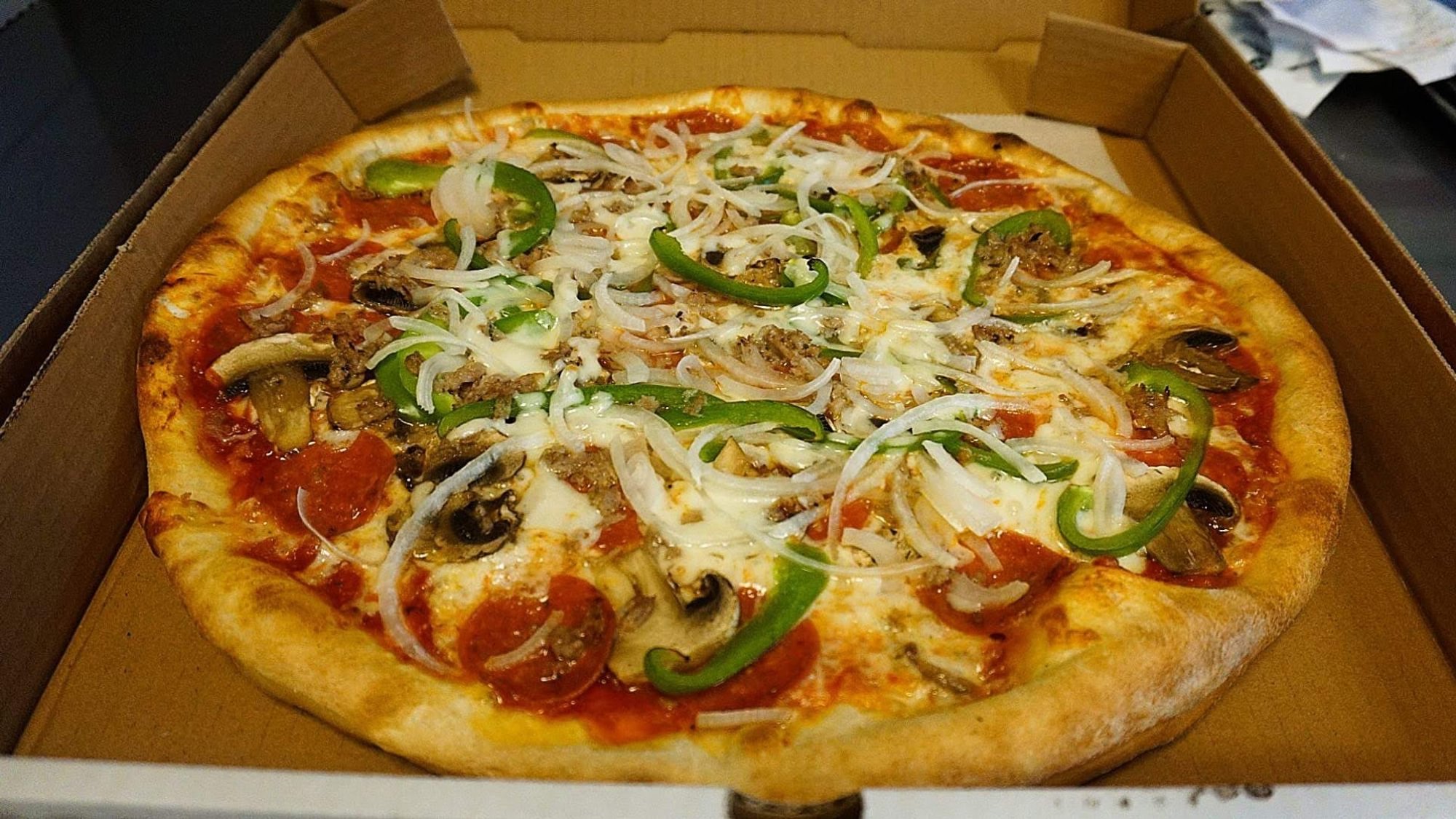 Enzo's Special The Works Pizza (Personal 12'')