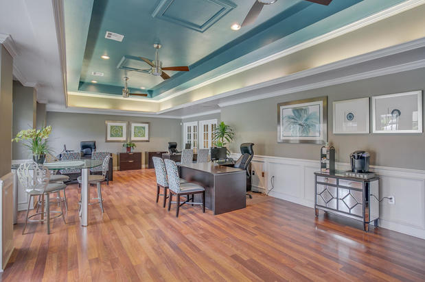 Images The Regatta Apartments