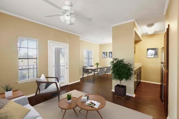 Images Camden Cimarron Apartments