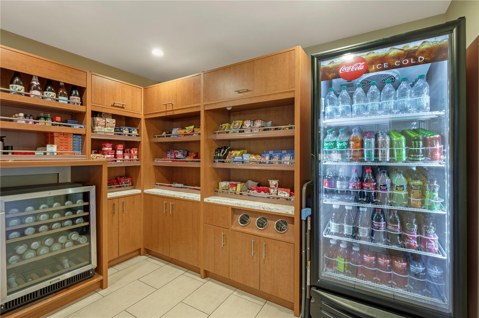 Best Western Plus South Coast Inn Image