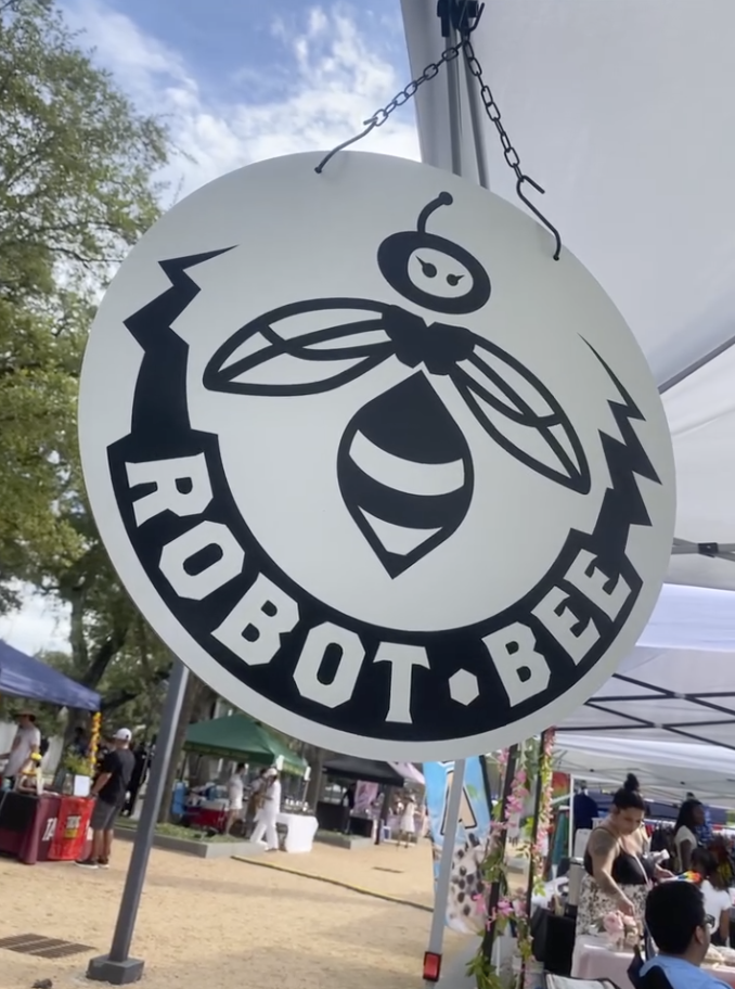 Robot Bee Nail Polish Image