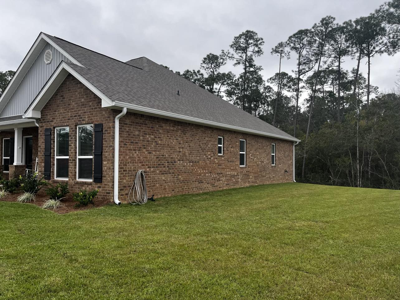 Southern Gutters LLC Image