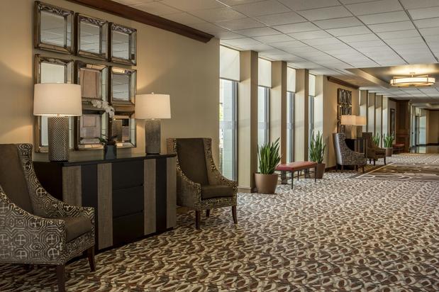 Images Sheraton Omaha Hotel