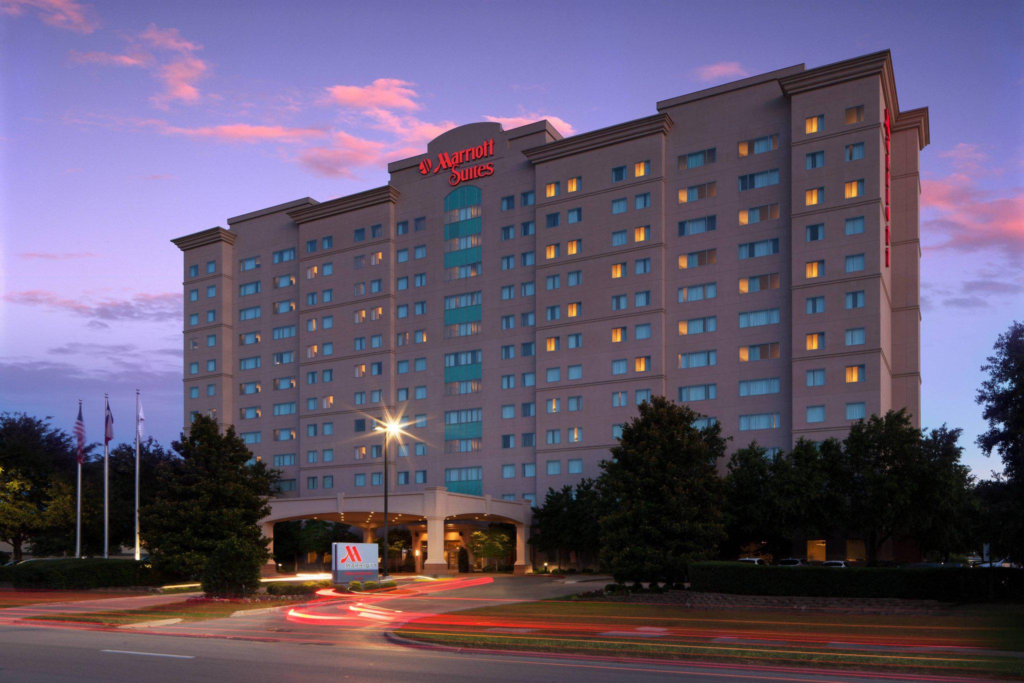Dallas Marriott Suites Medical/Market Center Photo