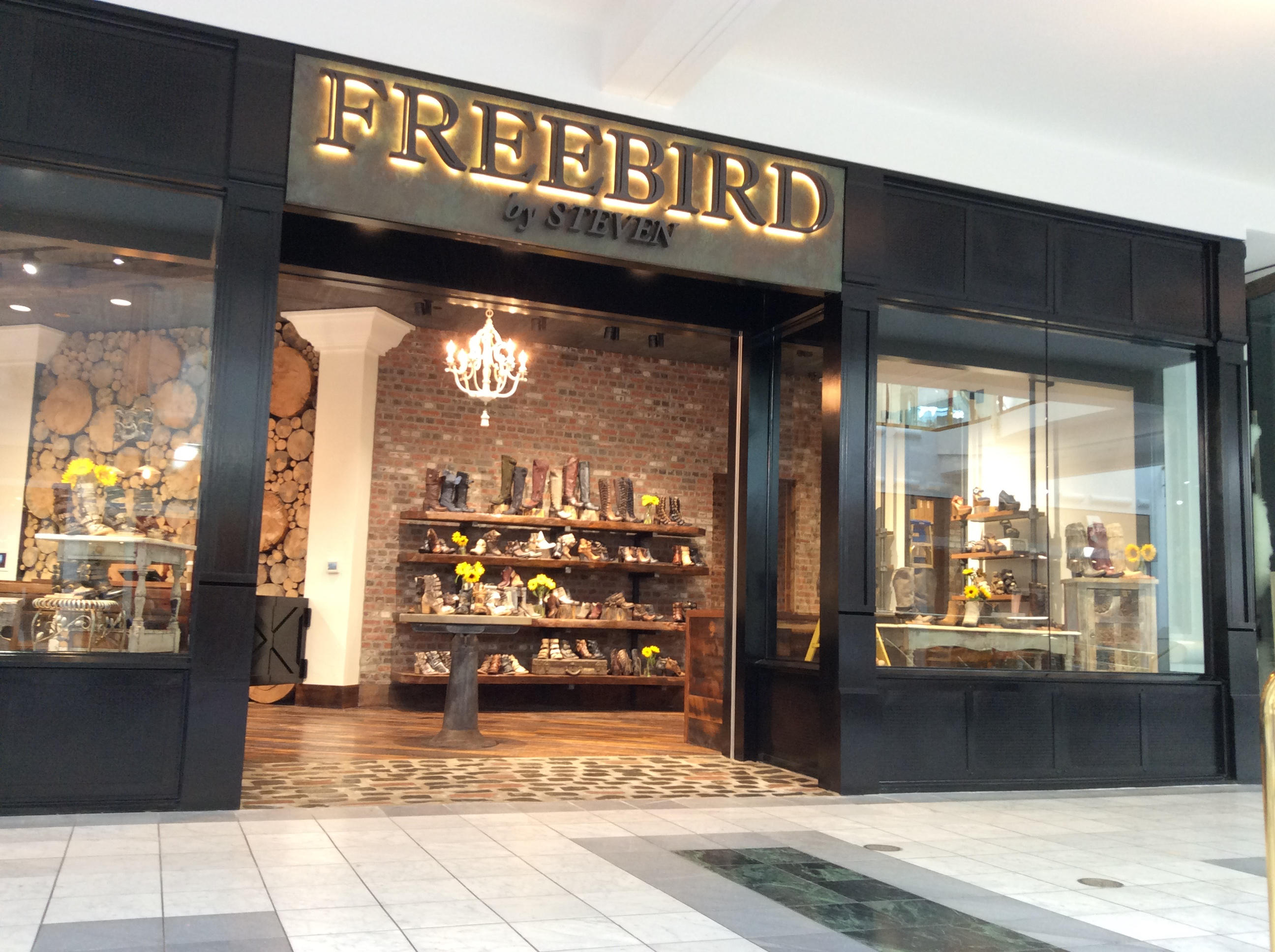 Freebird Stores Photo