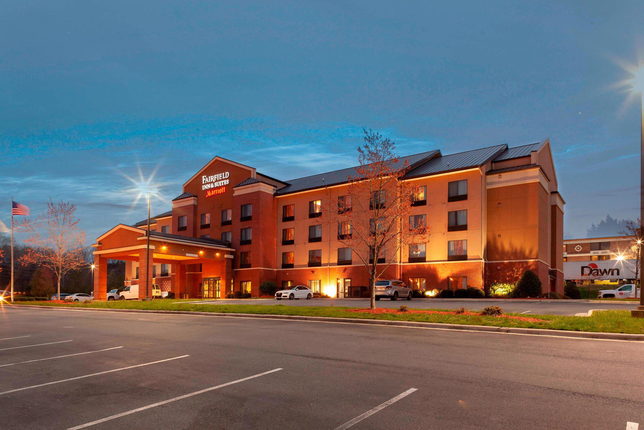 Fairfield Inn & Suites by Marriott Charlotte Matthews Photo